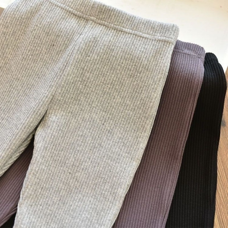 Dječje Djevojčice Široke tajice 2023 Novi dolazak Dječje ležerne elastične hlače Srce izvezene Slim Fit Leggins Ljetne hlače za djevojčice