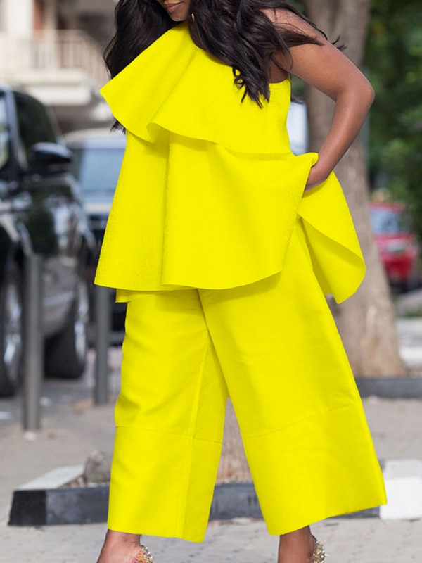 Dvodijelni kompleti 2023 Novi dolazak Ljeto Jesen Ženski odgovarajući setovi Komplet od 2 komada Top na jedno rame i hlače Odijela Odjeća