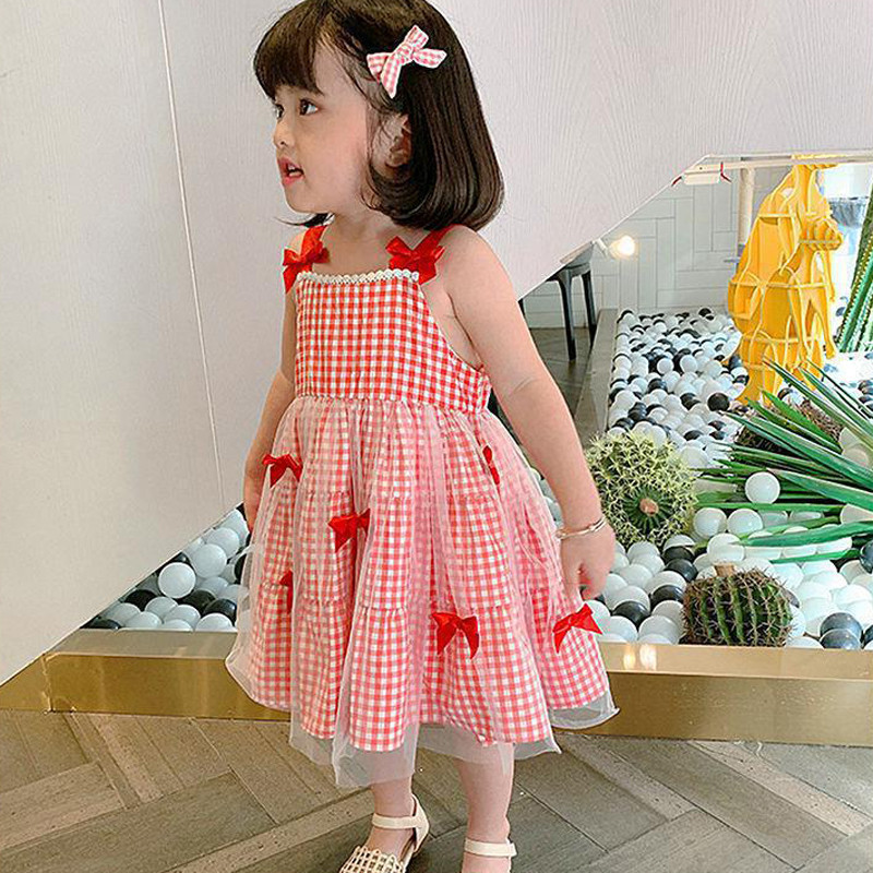 Rochie de vară pentru fete din dantelă cu margine în carouri rochie cu suspensie cu fundă din plasă.
