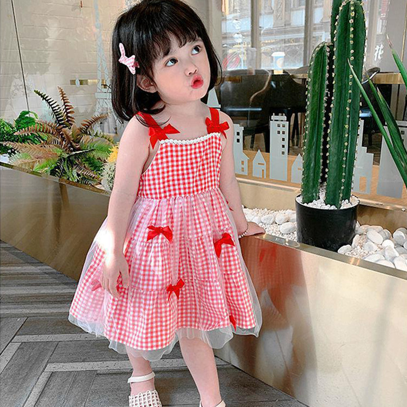 Rochie de vară pentru fete din dantelă cu margine în carouri rochie cu suspensie cu fundă din plasă.