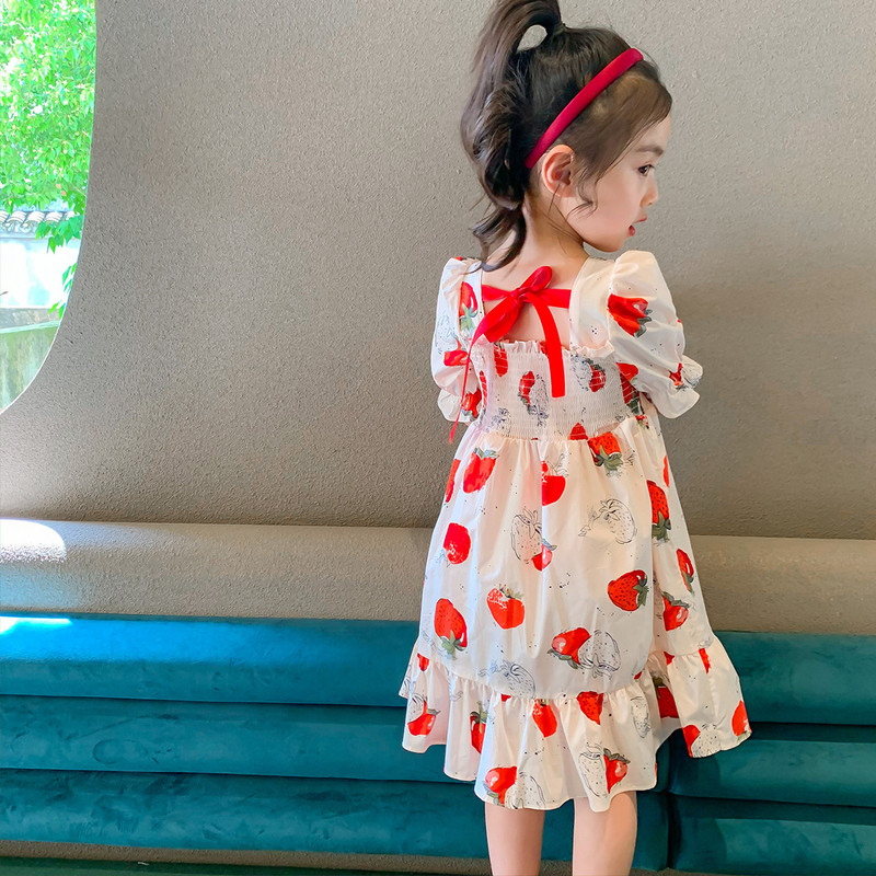 Suvine tüdruku maasikakleit Uus moodne lühikeste varrukatega puuvillane vabaaja printsessikleit Beebi lastele Rannaarmsad pühadekleidid
