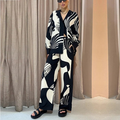 Kaheosaline naistekomplekt Suvine sügisene pikkade varrukatega särgipluus, topp ja püksid, kostüümid, komplektid, mood, kontoris, naiste komplektid.