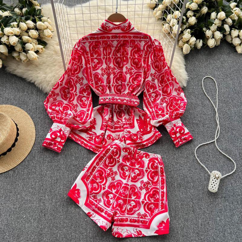 Naiste kontoririietus suveülikond, kaheosaline komplekt Naiste lühikesed komplektid Palace Print pikkade varrukatega pluustopid ja kõrge vöökohaga lühikesed püksid шорты