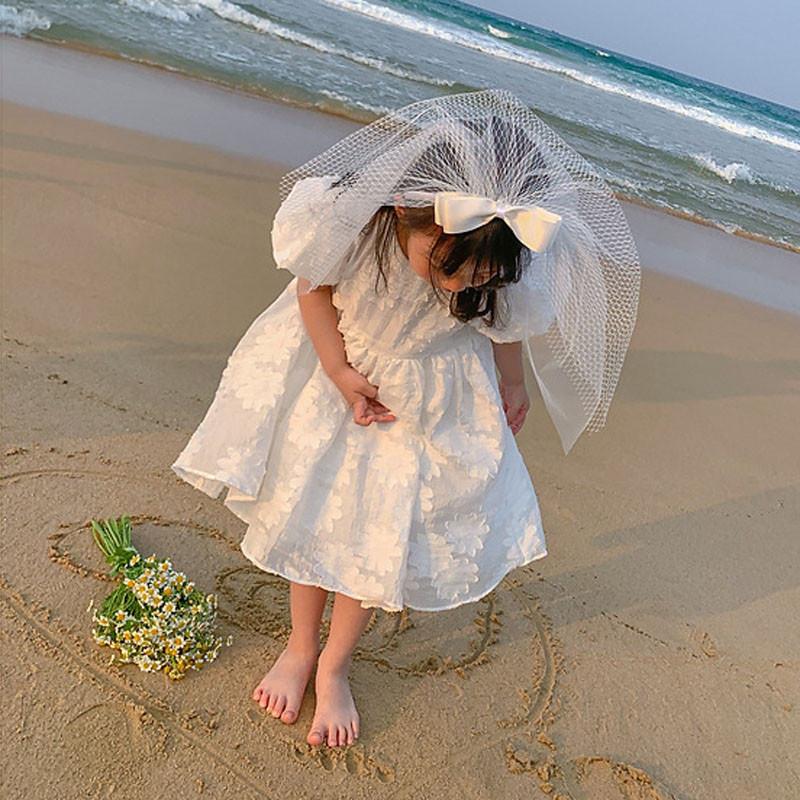 Tüdrukute suvekleit suur lilleline puhvis varrukas Armas armas kleit aplikatsiooniga lilled valge printsessi peokleit uued lasteriided