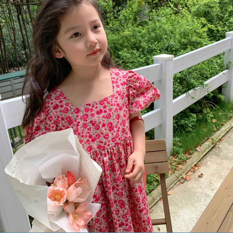 Tüdrukute kleit, lilleline ühevärviline, ruudukujuline kaelus, puhv varrukatega kleit, magus printsessi kleit 2023. aasta suvine uus mood lasteriided