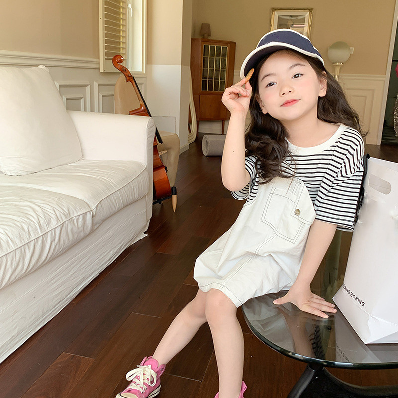 Tüdrukutele Trendikas keskmise pikkusega lühikeste varrukatega kleit Laste vabaaja triibuline kaheosaline võltskleit Lasteriided Suvine beebikleit tüdrukutele