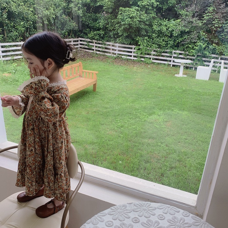 Pavasarinė mergaičių suknelė Nauja rudens vaikiški rūbai pastoracinio stiliaus nėriniai kraštas mažas gėlėtas trimitas ilgomis rankovėmis mados vestidos