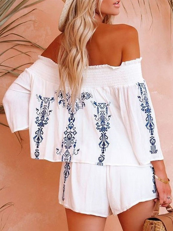 2023. Komplet od dva modna komada za žensku odjeću. Biljni print spuštenih ramena. Top i kratke hlače. Komplet za ležernu upotrebu Ropa Mujer