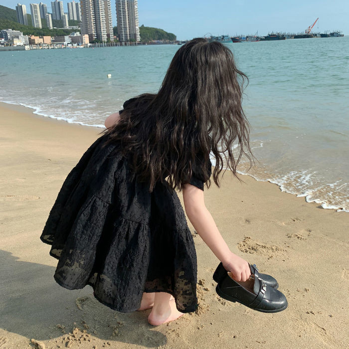 2023 uus Uus Kevad suvi beebi lapsed lapsed tüdruk must Moodsad vabaaja puuvillased kleidid Lasteriided