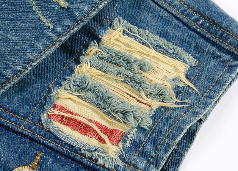 2022 Мъжки дизайн на дупки Мъжка дънкова жилетка Винтидж дънки Яке без ръкави Мъжки протрити сини дънки Жилетка Мъжко леко яке