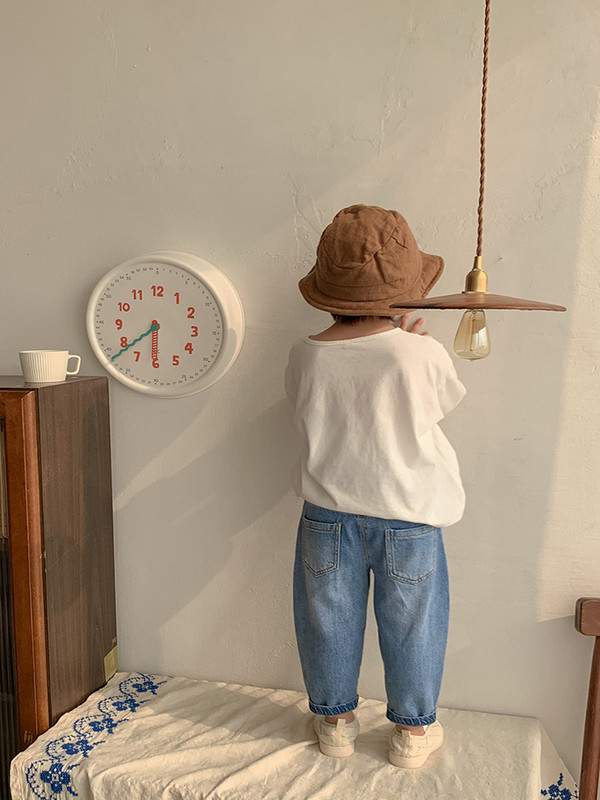 2023 Есенни и пролетни нови дънки Дрехи за момичета Дрехи за бебета Момчета Висока талия Едноцветни дънки Детско облекло Памук