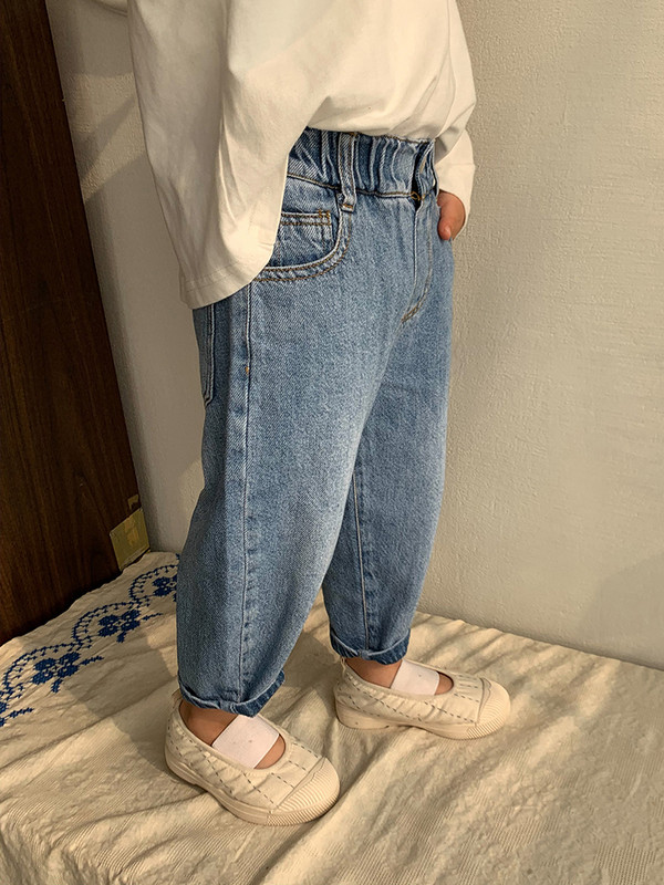 2023 Есенни и пролетни нови дънки Дрехи за момичета Дрехи за бебета Момчета Висока талия Едноцветни дънки Детско облекло Памук