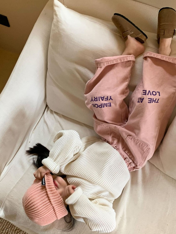 Есенно корейско издание за 2023 г. Нови момичешки панталони от кепър с щампа с букви Водно пране Меки свободни панталони за момичета