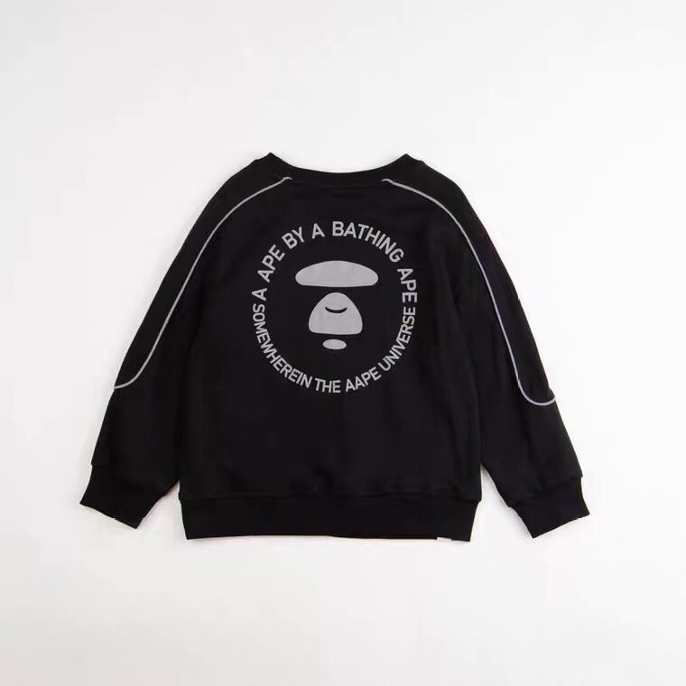 Odjeća za dječake 2023. Proljeće Novi trend pamuka Jednobojne korejske verzije s printom dugih rukava i okruglog izreza Široke modne majice