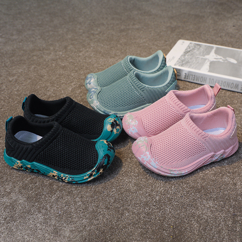 Dječja sportska obuća Školske tenisice za trčanje za studente 2023 Ležerna pletena tkanina Udobni mekani potplat Tenisice za dječake i djevojčice G01144