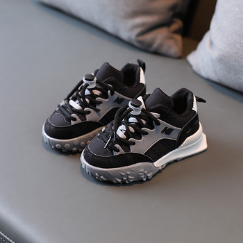 Детски масивни маратонки за момичета 2022 г. Дизайнерска пролетна платформа Бебешко момче Неплъзгащи се обувки за ходене Модни детски обувки за тенис F01084