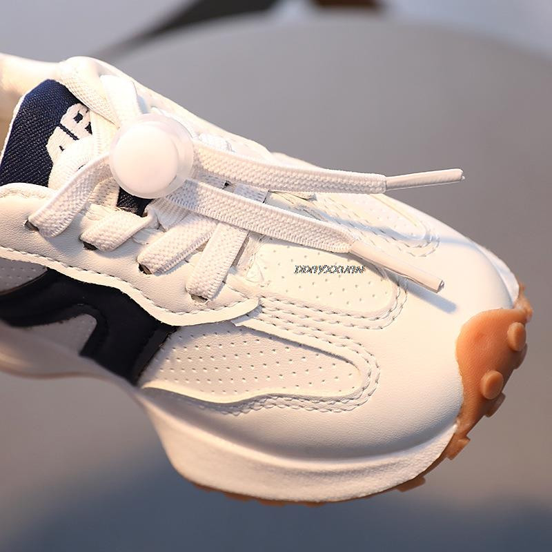 Dječja obuća za dječake Modne mekane tenisice za djevojčice 2022. Sportsko trčanje Tenis Dječje ravne ležerne bebe Tenisice za malu djecu Cipele