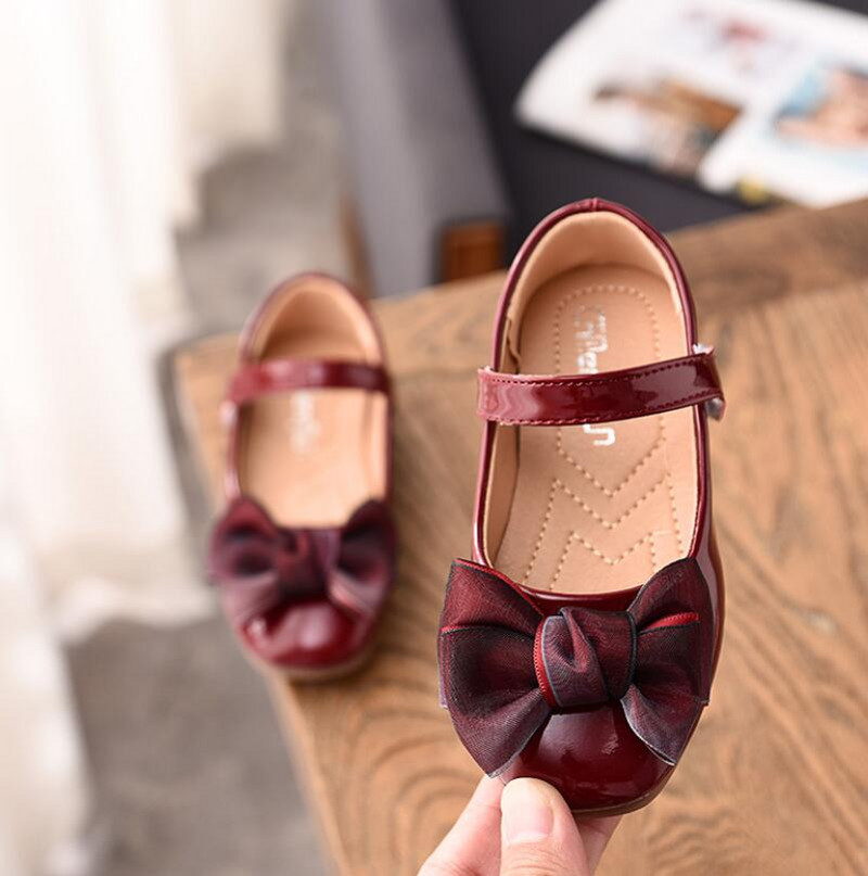 Dječje školske cipele Cipele za princeze Crveno ružičaste crne sandale Dječja kožna svečana haljina Ravna mačka Sandale za djevojčice Dječje ležerne tenisice