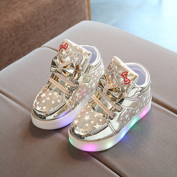Размер 21-30 Бебешки LED обувки за момичета Светещи маратонки против хлъзгане Дишащи светещи ежедневни маратонки Момичета LED светещи обувки