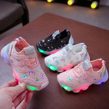 Детски светещи обувки Пролет Есен Мода Детски LED маратонки за момичета Прохождащи деца Ежедневни маратонки Diamond Princess Butterfly