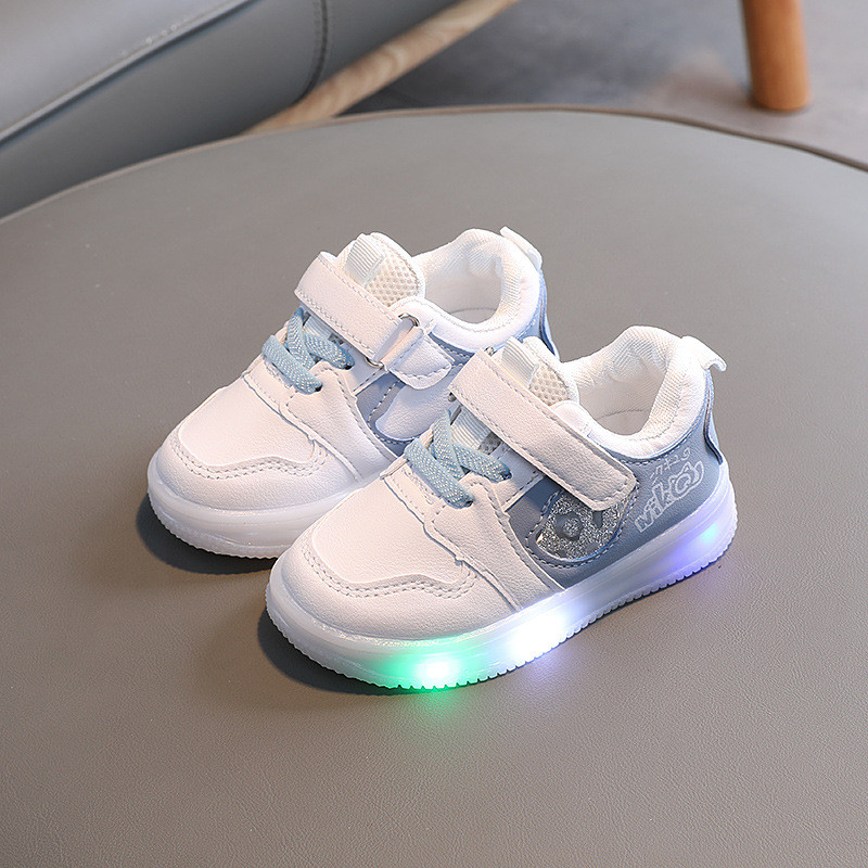 Dječje svjetleće ležerne cipele Dječaci Djevojčice LED svjetleće tenisice Jesenske mekane cipele protiv klizanja Skate cipele Modne svjetleće dječje cipele