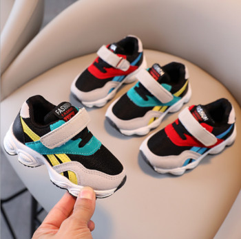 2021 Есенни нови детски спортни обувки за момчета и момичета Дишащи мрежести бебешки обувки за малко дете Удобни меки детски маратонки
