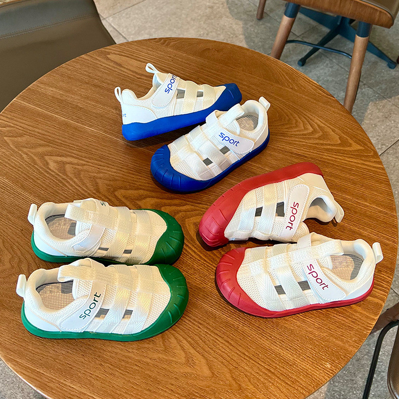 Zapatillas Niño Ljetna dječja cipela Nova mrežasta mekana potplata za dječake Cool cipela za plažu Izdubljena šarena cipela za djevojčice Tenis za dojenčad