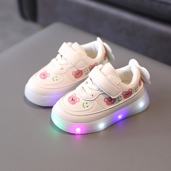 Прекрасни момичешки обувки за малко дете с LED светлини Светещи маратонки за деца Момичета Меки светещи обувки Малко мече Тенис подарък