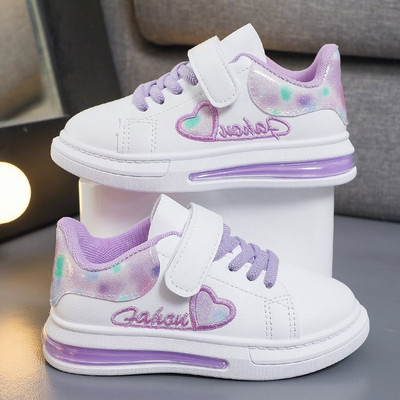 Детски обувки 2023 Лято Нова детска мода Ежедневни спортни обувки Hook & Loop Love Embroidery Princess Girls Sneakers Универсални