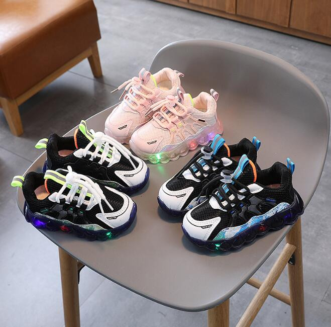 Sportske cipele s LED svjetlima za djevojčice Prozračne svjetleće tenisice za dječake Tenisice protiv klizanja Dječje svjetleće cipele za slobodno vrijeme