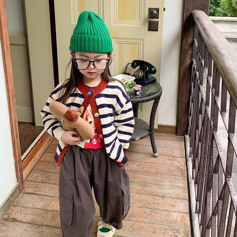 Dječji pleteni kardigan za djevojčice jesen 2023. Novi dječji gornji dio s kontrastnim prugama Dječji pleteni džemper kaput Zimska odjeća za djevojčice