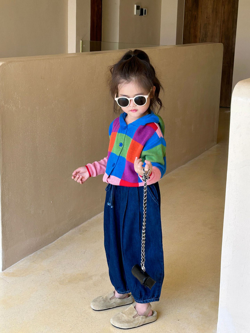 Jesen 2023. Novi pulover za djevojčice Dječja odjeća Džemper s kapuljačom za korejske djevojčice s više svijetlih kontrasta i kardiganom