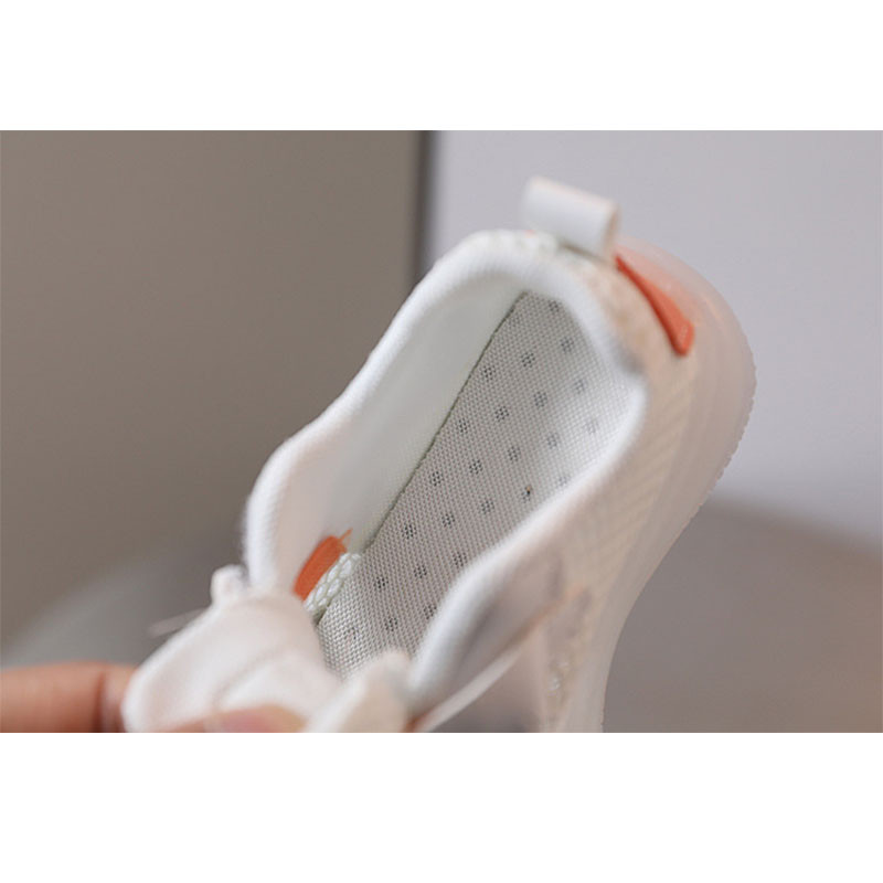 Ljetne cipele za malu djecu s LED svjetlima Svjetleće tenisice za djecu Djevojčice Mekani potplat Prozračne svjetleće cipele Mali medo Tenis poklon