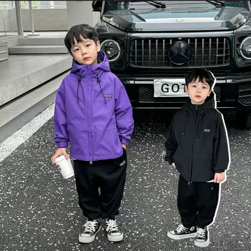 Kaputi za dječake Proljeće Jesen 2023. Nove dječje korejske jednobojne jakne s kapuljačom Ležerne osnove Punih rukava s patentnim zatvaračem Kratka gornja odjeća