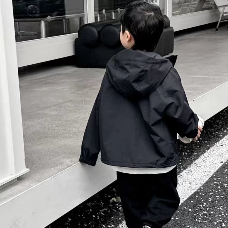 Kaputi za dječake Proljeće Jesen 2023. Nove dječje korejske jednobojne jakne s kapuljačom Ležerne osnove Punih rukava s patentnim zatvaračem Kratka gornja odjeća