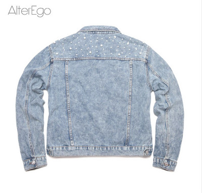 Προσαρμοσμένο μπουφάν τζιν νύφης Πέρλα Mrs Bachelorette Jean Jackets Δώρο για πάρτι για την ημέρα του γάμου Εξωτερικά ρούχα παράνυμφων Προσωποποιημένα παλτό