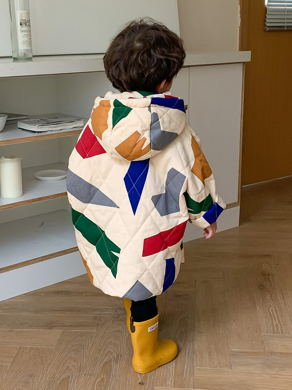 Korejas bērnu mētelis ziemas jauns oriģināls dizains ģeometrisks raksts zēnu kokvilnas polsterēta jaka meitenēm modes virsdrēbes XMP419