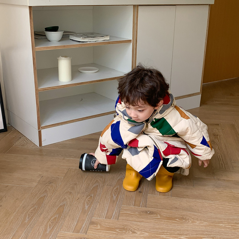 Korejas bērnu mētelis ziemas jauns oriģināls dizains ģeometrisks raksts zēnu kokvilnas polsterēta jaka meitenēm modes virsdrēbes XMP419