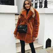 Jauns Sieviešu ziemas silts mākslīgās kažokādas mētelis biezs sieviešu vidējs -gars mētelis, nolaižams apkakle Plīša mākslīgās truša kažokādas jaka silta sieviete