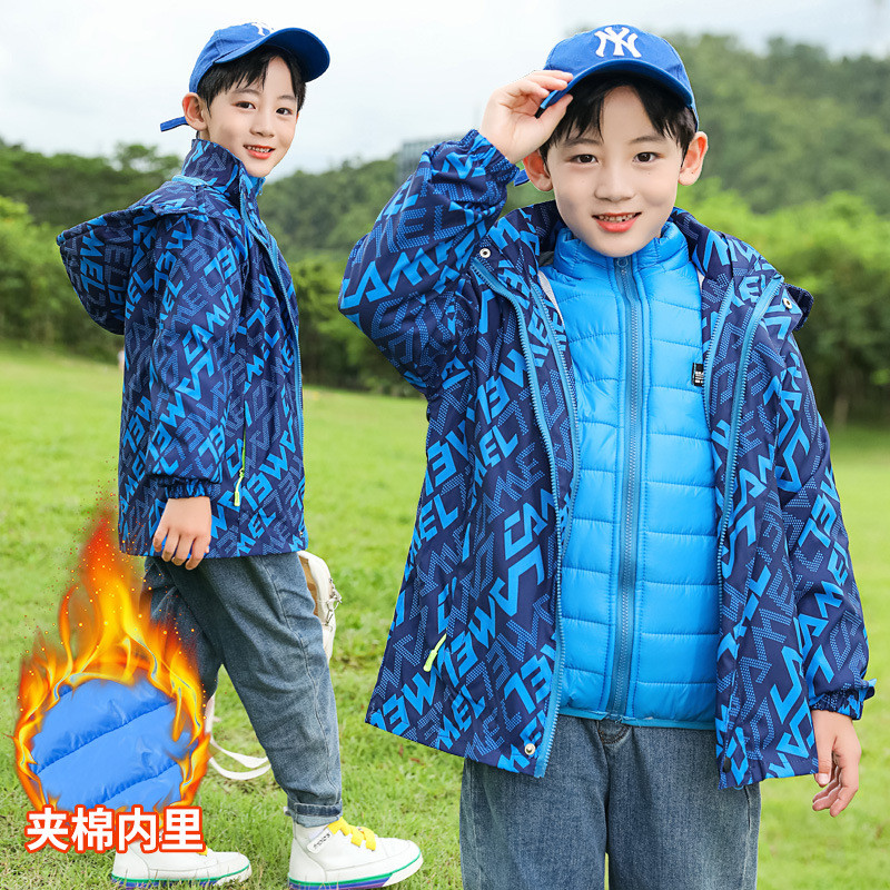 Téli iskolai gyerek felszerelés fiú kapucnis felsők cipzáras dzseki + pamut párnázott bélésű gyermek ábécé meleg Parka 3-14 éves korig XMP117