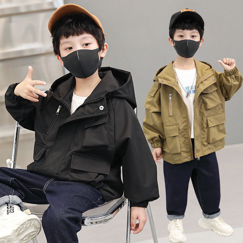 2023. őszi tavaszi gyermekruházat fiúk kapucnis dzseki cipzár tömör, többszörös zsebek, divatos 5-14 éves korig