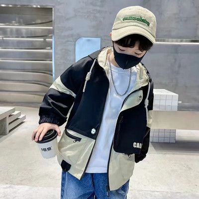 Saliktas ikdienišķas rāvējslēdzēja kapuces mēteļi pavasara rudens zēniem ielas apģērba jaka Bērnu modes ar pilnām piedurknēm apdrukātas drēbes