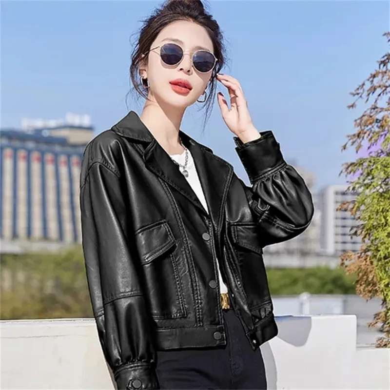 Jachetă de piele nouă de toamnă 2023, haină moale din piele PU pentru femei, îmbrăcăminte scurtă, neagră, la modă, stil de stradă