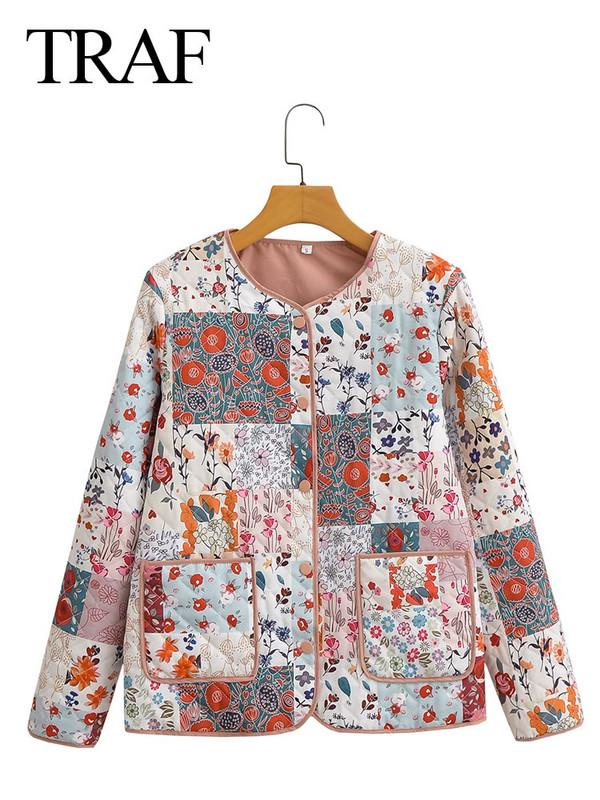 TRAF Sievietēm Jauns šiks Ziemas ziedu apdruka stepēta jaka O kakla ar garām piedurknēm Sievietei ikdienas modes brīvi virsdrēbes Ielu apģērbi