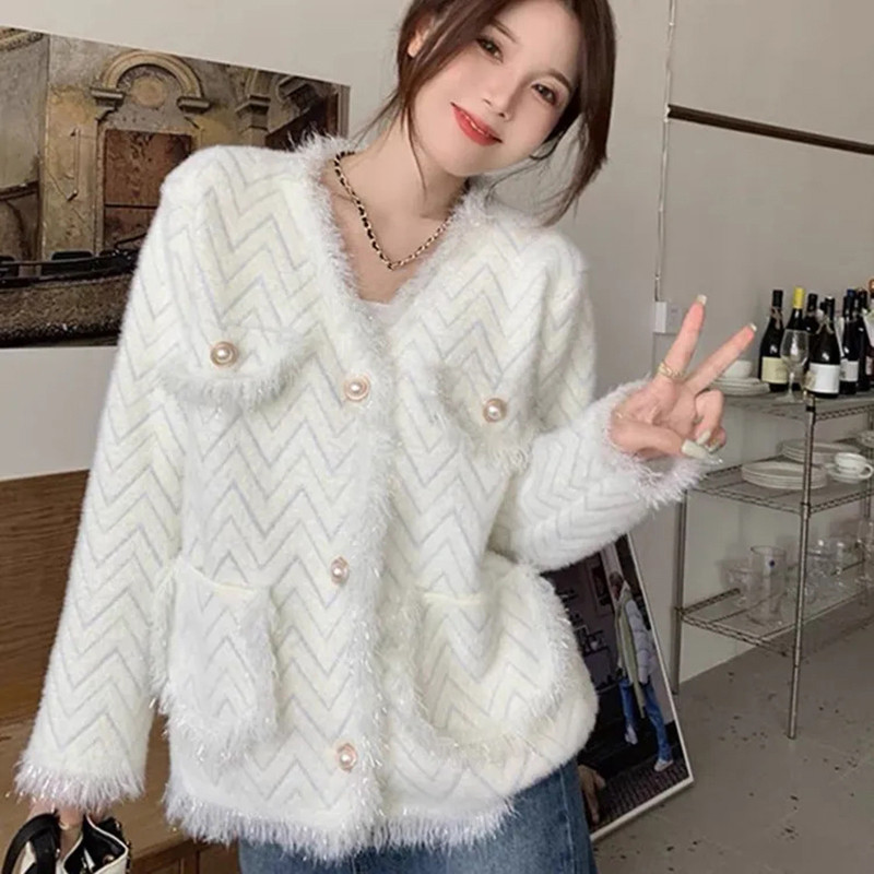 Korea stiilis naiste tviidjakk 2023. aasta sügisene V kaelus, pikkade varrukatega villased mantlid, naine, elegantsed pärlinööbiga jakid ülerõivad