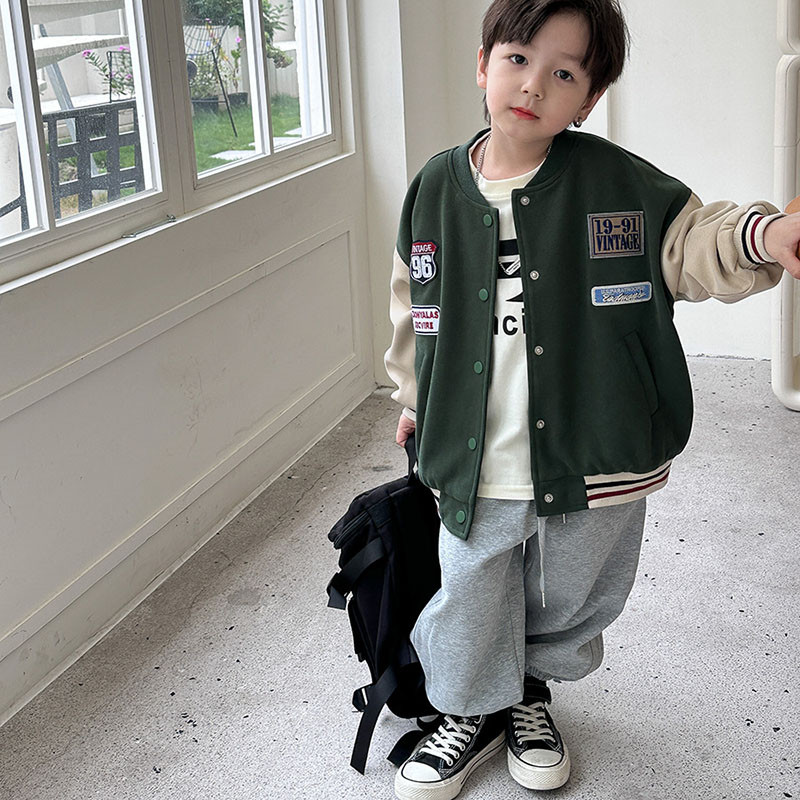 Jachetă pentru copii, ediția coreeană de toamnă 2023, arătos, haină color block, jachetă de baseball cu alfabet pentru băieți, îmbrăcăminte exterioară 3-90