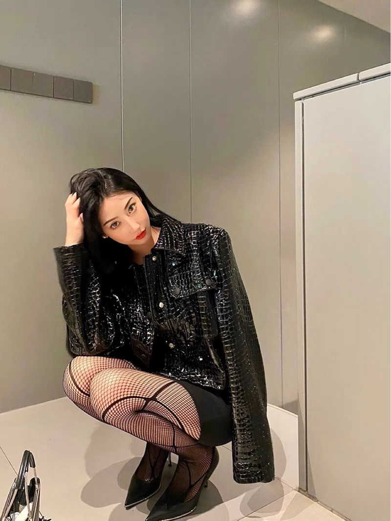 Stil de lux Jachetă scurtă din piele neagră strălucitoare, toamnă, haină răcoroasă, guler mic, tendință