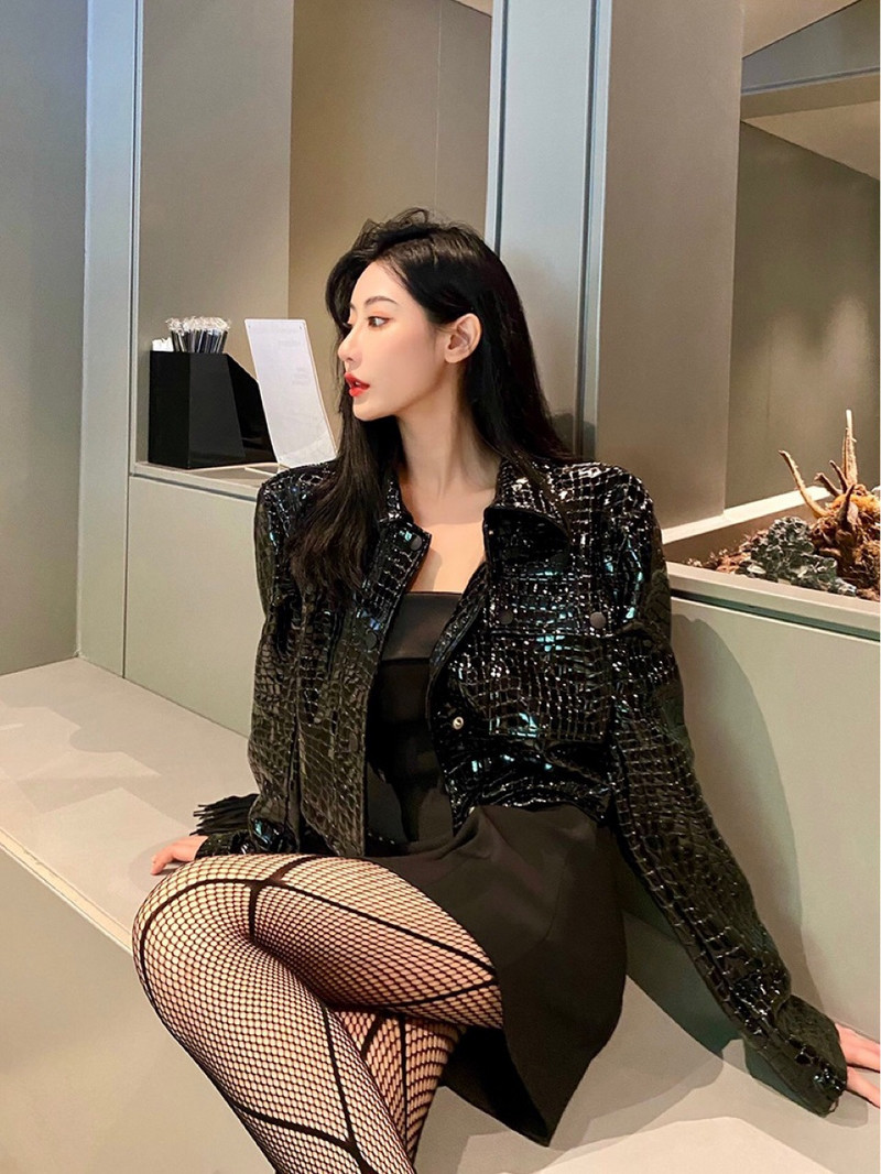 Stil de lux Jachetă scurtă din piele neagră strălucitoare, toamnă, haină răcoroasă, guler mic, tendință