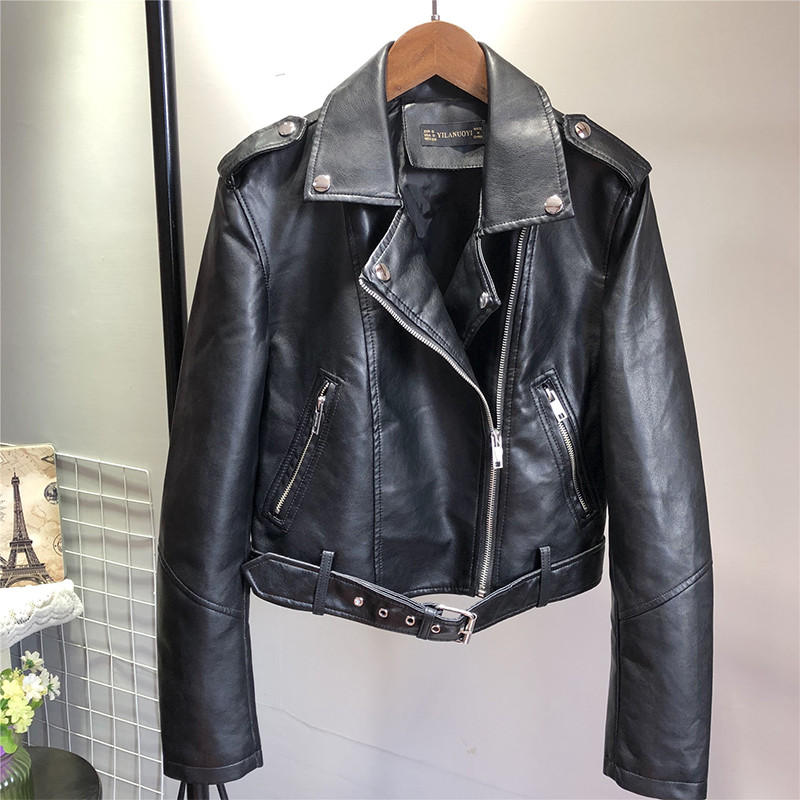 2021 m. pavasario Moteriškos dirbtinės minkštos odos striukė Trumpas paltas Pu Motociklo Užtrauktukas Punk odinė striukė Juoda Balta Žalia Viršutiniai drabužiai