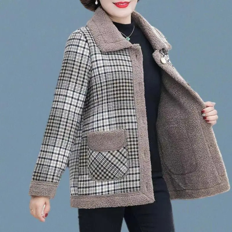 Mātes ziemas rūtainā jēra vilnas jaka 5XL Sieviešu ar garām piedurknēm, biezu granulu vilnas mētelis, sieviešu virsdrēbju topi ar vienrindu